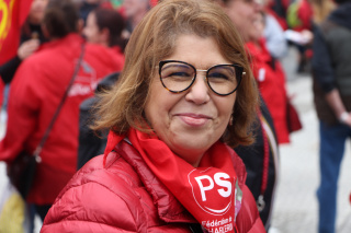 Groupe Socialiste du Parlement de la Fédération Wallonie-Bruxelles - Nos députés sur le terrain - Soutien aux travailleurs Delhaize 