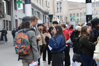 Groupe Socialiste du Parlement de la Fédération Wallonie-Bruxelles - Nos députés sur le terrain - Manifestation de la FEF